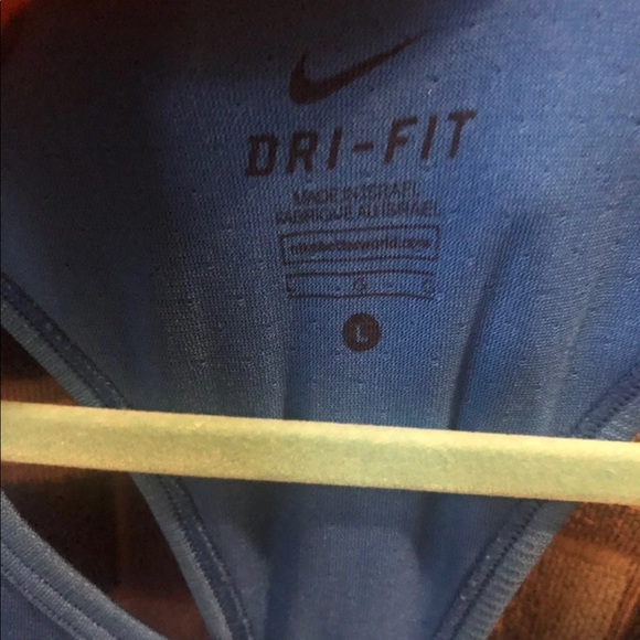New with tags large Nike tank top - Picture 4 of 6